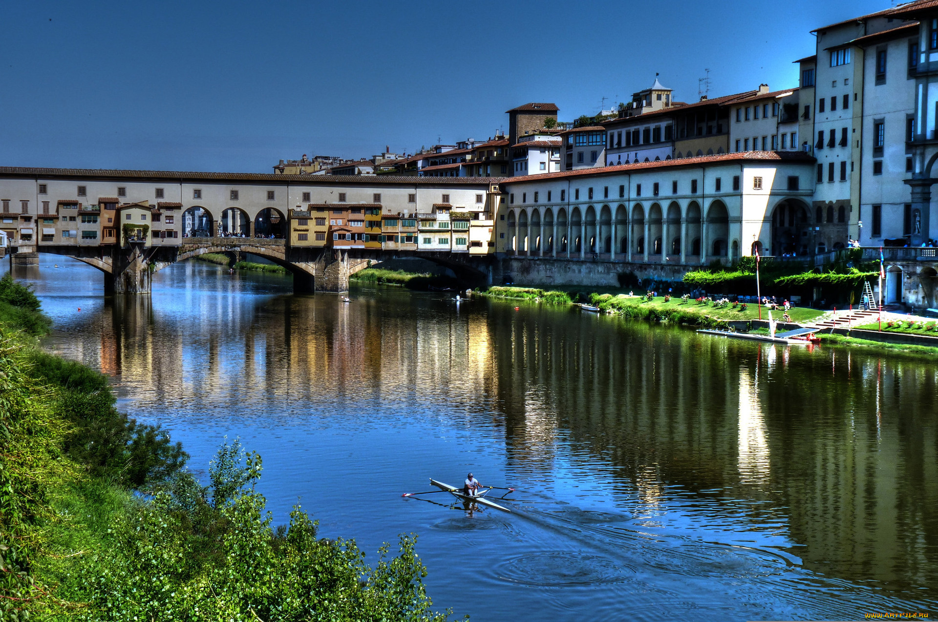 Река на севере италии. Понте Веккьо Флоренция. Мост Понте-Веккьо г Флоренция. Река во Флоренции Понте Веккьо.